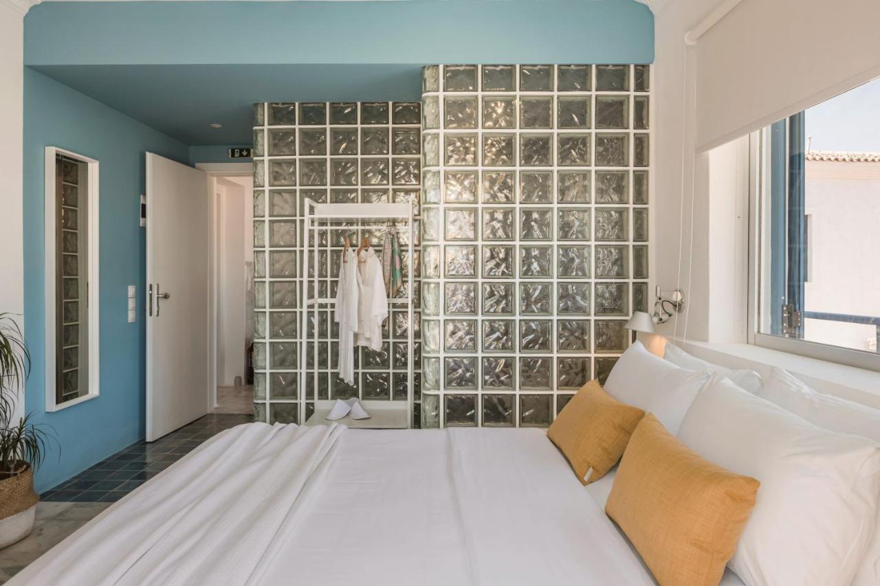 The Blue Hotel Skiathos Town Bagian luar foto